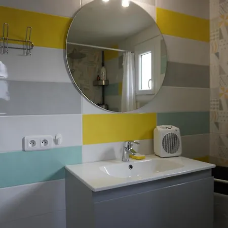 Holiday home La Casote Du Pecheur Bord D'etang 9 Personnes Clim